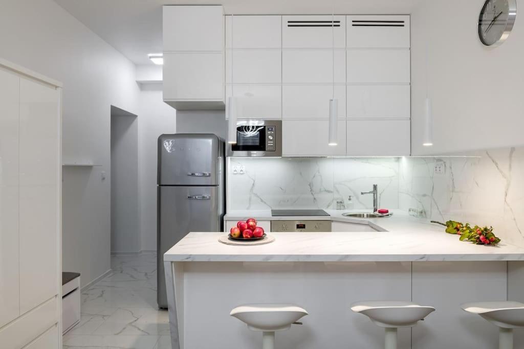 Charming Apartment In Calm And Central Area Krasków Eksteriør bilde